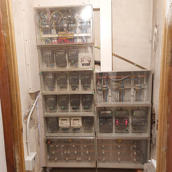 Instalaciones eléctricas en locales comerciales y oficinas en Gijón - Maber Electricidad